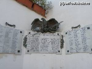 [P33] monument pentru cinstirea eroilor insulei cazuti la datorie » foto by amero
 - 
<span class="allrVoted glyphicon glyphicon-heart hidden" id="av572755"></span>
<a class="m-l-10 hidden" id="sv572755" onclick="voting_Foto_DelVot(,572755,12624)" role="button">șterge vot <span class="glyphicon glyphicon-remove"></span></a>
<a id="v9572755" class=" c-red"  onclick="voting_Foto_SetVot(572755)" role="button"><span class="glyphicon glyphicon-heart-empty"></span> <b>LIKE</b> = Votează poza</a> <img class="hidden"  id="f572755W9" src="/imagini/loader.gif" border="0" /><span class="AjErrMes hidden" id="e572755ErM"></span>