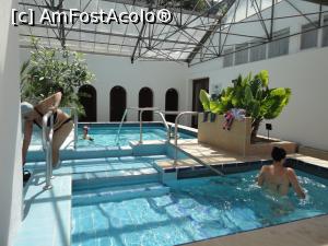 [P35] Piscina Efesto, din grupul Kneipp, din sala acoperită.  » foto by maryka
 - 
<span class="allrVoted glyphicon glyphicon-heart hidden" id="av1084673"></span>
<a class="m-l-10 hidden" id="sv1084673" onclick="voting_Foto_DelVot(,1084673,12624)" role="button">șterge vot <span class="glyphicon glyphicon-remove"></span></a>
<a id="v91084673" class=" c-red"  onclick="voting_Foto_SetVot(1084673)" role="button"><span class="glyphicon glyphicon-heart-empty"></span> <b>LIKE</b> = Votează poza</a> <img class="hidden"  id="f1084673W9" src="/imagini/loader.gif" border="0" /><span class="AjErrMes hidden" id="e1084673ErM"></span>
