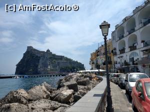 [P17] Și văzut de pe faleză, din Ischia Ponte.  » foto by maryka
 - 
<span class="allrVoted glyphicon glyphicon-heart hidden" id="av1085408"></span>
<a class="m-l-10 hidden" id="sv1085408" onclick="voting_Foto_DelVot(,1085408,12624)" role="button">șterge vot <span class="glyphicon glyphicon-remove"></span></a>
<a id="v91085408" class=" c-red"  onclick="voting_Foto_SetVot(1085408)" role="button"><span class="glyphicon glyphicon-heart-empty"></span> <b>LIKE</b> = Votează poza</a> <img class="hidden"  id="f1085408W9" src="/imagini/loader.gif" border="0" /><span class="AjErrMes hidden" id="e1085408ErM"></span>