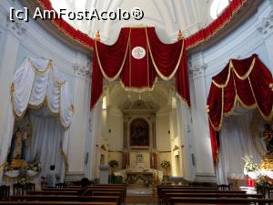 [P33] Interior Chiesa Santa Maria delle Grazie.  » foto by maryka
 - 
<span class="allrVoted glyphicon glyphicon-heart hidden" id="av1090305"></span>
<a class="m-l-10 hidden" id="sv1090305" onclick="voting_Foto_DelVot(,1090305,12624)" role="button">șterge vot <span class="glyphicon glyphicon-remove"></span></a>
<a id="v91090305" class=" c-red"  onclick="voting_Foto_SetVot(1090305)" role="button"><span class="glyphicon glyphicon-heart-empty"></span> <b>LIKE</b> = Votează poza</a> <img class="hidden"  id="f1090305W9" src="/imagini/loader.gif" border="0" /><span class="AjErrMes hidden" id="e1090305ErM"></span>