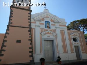 [P12] Barano, Chiesa San Sebastiano, fațada frumoasă și turnul clopotniță cu ceas.  » foto by maryka
 - 
<span class="allrVoted glyphicon glyphicon-heart hidden" id="av1096301"></span>
<a class="m-l-10 hidden" id="sv1096301" onclick="voting_Foto_DelVot(,1096301,12624)" role="button">șterge vot <span class="glyphicon glyphicon-remove"></span></a>
<a id="v91096301" class=" c-red"  onclick="voting_Foto_SetVot(1096301)" role="button"><span class="glyphicon glyphicon-heart-empty"></span> <b>LIKE</b> = Votează poza</a> <img class="hidden"  id="f1096301W9" src="/imagini/loader.gif" border="0" /><span class="AjErrMes hidden" id="e1096301ErM"></span>
