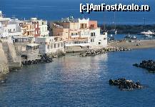 [P18] Sant’Angelo este în prezent una dintre cele mai căutate destinații turistice de pe insulă.  » foto by gettutza
 - 
<span class="allrVoted glyphicon glyphicon-heart hidden" id="av492454"></span>
<a class="m-l-10 hidden" id="sv492454" onclick="voting_Foto_DelVot(,492454,12624)" role="button">șterge vot <span class="glyphicon glyphicon-remove"></span></a>
<a id="v9492454" class=" c-red"  onclick="voting_Foto_SetVot(492454)" role="button"><span class="glyphicon glyphicon-heart-empty"></span> <b>LIKE</b> = Votează poza</a> <img class="hidden"  id="f492454W9" src="/imagini/loader.gif" border="0" /><span class="AjErrMes hidden" id="e492454ErM"></span>