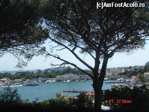 [P04] Portul Ischia » foto by crismis
 - 
<span class="allrVoted glyphicon glyphicon-heart hidden" id="av522851"></span>
<a class="m-l-10 hidden" id="sv522851" onclick="voting_Foto_DelVot(,522851,12624)" role="button">șterge vot <span class="glyphicon glyphicon-remove"></span></a>
<a id="v9522851" class=" c-red"  onclick="voting_Foto_SetVot(522851)" role="button"><span class="glyphicon glyphicon-heart-empty"></span> <b>LIKE</b> = Votează poza</a> <img class="hidden"  id="f522851W9" src="/imagini/loader.gif" border="0" /><span class="AjErrMes hidden" id="e522851ErM"></span>