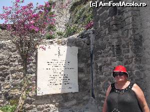 [P52] Castelul Aragonez » foto by balasa violeta
 - 
<span class="allrVoted glyphicon glyphicon-heart hidden" id="av640298"></span>
<a class="m-l-10 hidden" id="sv640298" onclick="voting_Foto_DelVot(,640298,12624)" role="button">șterge vot <span class="glyphicon glyphicon-remove"></span></a>
<a id="v9640298" class=" c-red"  onclick="voting_Foto_SetVot(640298)" role="button"><span class="glyphicon glyphicon-heart-empty"></span> <b>LIKE</b> = Votează poza</a> <img class="hidden"  id="f640298W9" src="/imagini/loader.gif" border="0" /><span class="AjErrMes hidden" id="e640298ErM"></span>