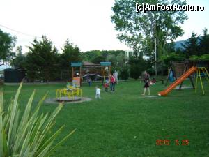 [P26] Locul de joacă pentru copilaşi.  » foto by hlli
 - 
<span class="allrVoted glyphicon glyphicon-heart hidden" id="av624476"></span>
<a class="m-l-10 hidden" id="sv624476" onclick="voting_Foto_DelVot(,624476,12634)" role="button">șterge vot <span class="glyphicon glyphicon-remove"></span></a>
<a id="v9624476" class=" c-red"  onclick="voting_Foto_SetVot(624476)" role="button"><span class="glyphicon glyphicon-heart-empty"></span> <b>LIKE</b> = Votează poza</a> <img class="hidden"  id="f624476W9" src="/imagini/loader.gif" border="0" /><span class="AjErrMes hidden" id="e624476ErM"></span>