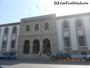 [P17] Trapeza, clădirea Băncii Naționale din Rhodos.  » foto by Rodel
 - 
<span class="allrVoted glyphicon glyphicon-heart hidden" id="av528597"></span>
<a class="m-l-10 hidden" id="sv528597" onclick="voting_Foto_DelVot(,528597,12653)" role="button">șterge vot <span class="glyphicon glyphicon-remove"></span></a>
<a id="v9528597" class=" c-red"  onclick="voting_Foto_SetVot(528597)" role="button"><span class="glyphicon glyphicon-heart-empty"></span> <b>LIKE</b> = Votează poza</a> <img class="hidden"  id="f528597W9" src="/imagini/loader.gif" border="0" /><span class="AjErrMes hidden" id="e528597ErM"></span>