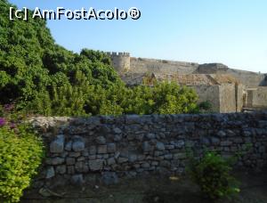 [P10] Pe lângă un parc și, dincolo de el, zidurile medievale, în drum spre Monte Smith. » foto by Carmen Ion
 - 
<span class="allrVoted glyphicon glyphicon-heart hidden" id="av1201718"></span>
<a class="m-l-10 hidden" id="sv1201718" onclick="voting_Foto_DelVot(,1201718,12653)" role="button">șterge vot <span class="glyphicon glyphicon-remove"></span></a>
<a id="v91201718" class=" c-red"  onclick="voting_Foto_SetVot(1201718)" role="button"><span class="glyphicon glyphicon-heart-empty"></span> <b>LIKE</b> = Votează poza</a> <img class="hidden"  id="f1201718W9" src="/imagini/loader.gif" border="0" /><span class="AjErrMes hidden" id="e1201718ErM"></span>