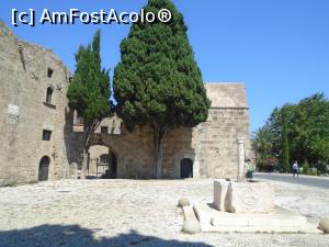 [P43] Piața Argyrokastrou - fântâna » foto by Carmen Ion
 - 
<span class="allrVoted glyphicon glyphicon-heart hidden" id="av1202917"></span>
<a class="m-l-10 hidden" id="sv1202917" onclick="voting_Foto_DelVot(,1202917,12653)" role="button">șterge vot <span class="glyphicon glyphicon-remove"></span></a>
<a id="v91202917" class=" c-red"  onclick="voting_Foto_SetVot(1202917)" role="button"><span class="glyphicon glyphicon-heart-empty"></span> <b>LIKE</b> = Votează poza</a> <img class="hidden"  id="f1202917W9" src="/imagini/loader.gif" border="0" /><span class="AjErrMes hidden" id="e1202917ErM"></span>