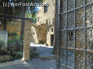 [P53] Strada Cavalerilor - Vila Villaragut » foto by Carmen Ion
 - 
<span class="allrVoted glyphicon glyphicon-heart hidden" id="av1202927"></span>
<a class="m-l-10 hidden" id="sv1202927" onclick="voting_Foto_DelVot(,1202927,12653)" role="button">șterge vot <span class="glyphicon glyphicon-remove"></span></a>
<a id="v91202927" class=" c-red"  onclick="voting_Foto_SetVot(1202927)" role="button"><span class="glyphicon glyphicon-heart-empty"></span> <b>LIKE</b> = Votează poza</a> <img class="hidden"  id="f1202927W9" src="/imagini/loader.gif" border="0" /><span class="AjErrMes hidden" id="e1202927ErM"></span>
