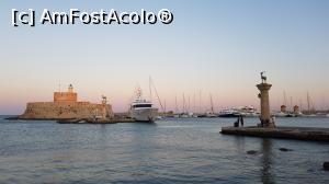 [P01] Fortul Agios Nicolaos, cu farul adaugat si intrarea in portul Mandraki, strajuita de Elfos si Elfina » foto by Dorina9
 - 
<span class="allrVoted glyphicon glyphicon-heart hidden" id="av1154100"></span>
<a class="m-l-10 hidden" id="sv1154100" onclick="voting_Foto_DelVot(,1154100,12653)" role="button">șterge vot <span class="glyphicon glyphicon-remove"></span></a>
<a id="v91154100" class=" c-red"  onclick="voting_Foto_SetVot(1154100)" role="button"><span class="glyphicon glyphicon-heart-empty"></span> <b>LIKE</b> = Votează poza</a> <img class="hidden"  id="f1154100W9" src="/imagini/loader.gif" border="0" /><span class="AjErrMes hidden" id="e1154100ErM"></span>