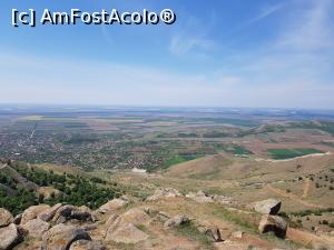 [P20] Vedere de ansamblu de pe Vârful Țuțuiatu către satul Greci și Culmea Pricopanului.  » foto by Floryn81
 - 
<span class="allrVoted glyphicon glyphicon-heart hidden" id="av1068764"></span>
<a class="m-l-10 hidden" id="sv1068764" onclick="voting_Foto_DelVot(,1068764,12680)" role="button">șterge vot <span class="glyphicon glyphicon-remove"></span></a>
<a id="v91068764" class=" c-red"  onclick="voting_Foto_SetVot(1068764)" role="button"><span class="glyphicon glyphicon-heart-empty"></span> <b>LIKE</b> = Votează poza</a> <img class="hidden"  id="f1068764W9" src="/imagini/loader.gif" border="0" /><span class="AjErrMes hidden" id="e1068764ErM"></span>