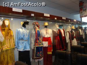 [P08] Colecție de costume populare care pun în lumină portul tradițional pentru fiecare dintre comunitățile ce conviețuiesc în această parte a Dobrogei.  » foto by Floryn81
 - 
<span class="allrVoted glyphicon glyphicon-heart hidden" id="av1068743"></span>
<a class="m-l-10 hidden" id="sv1068743" onclick="voting_Foto_DelVot(,1068743,12680)" role="button">șterge vot <span class="glyphicon glyphicon-remove"></span></a>
<a id="v91068743" class=" c-red"  onclick="voting_Foto_SetVot(1068743)" role="button"><span class="glyphicon glyphicon-heart-empty"></span> <b>LIKE</b> = Votează poza</a> <img class="hidden"  id="f1068743W9" src="/imagini/loader.gif" border="0" /><span class="AjErrMes hidden" id="e1068743ErM"></span>