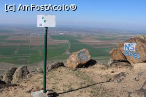 [P24] Munții Măcin, Traseul Culmea Pricopanului, Vârful Vraju și orașul Măcin în plan secund » foto by mprofeanu
 - 
<span class="allrVoted glyphicon glyphicon-heart hidden" id="av1222017"></span>
<a class="m-l-10 hidden" id="sv1222017" onclick="voting_Foto_DelVot(,1222017,12680)" role="button">șterge vot <span class="glyphicon glyphicon-remove"></span></a>
<a id="v91222017" class=" c-red"  onclick="voting_Foto_SetVot(1222017)" role="button"><span class="glyphicon glyphicon-heart-empty"></span> <b>LIKE</b> = Votează poza</a> <img class="hidden"  id="f1222017W9" src="/imagini/loader.gif" border="0" /><span class="AjErrMes hidden" id="e1222017ErM"></span>
