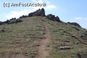 [P37] Munții Măcin, Traseul Culmea Pricopanului, Urcăm spre Vârful Piatra Râioasă » foto by mprofeanu
 - 
<span class="allrVoted glyphicon glyphicon-heart hidden" id="av1222030"></span>
<a class="m-l-10 hidden" id="sv1222030" onclick="voting_Foto_DelVot(,1222030,12680)" role="button">șterge vot <span class="glyphicon glyphicon-remove"></span></a>
<a id="v91222030" class=" c-red"  onclick="voting_Foto_SetVot(1222030)" role="button"><span class="glyphicon glyphicon-heart-empty"></span> <b>LIKE</b> = Votează poza</a> <img class="hidden"  id="f1222030W9" src="/imagini/loader.gif" border="0" /><span class="AjErrMes hidden" id="e1222030ErM"></span>