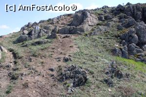 [P42] Munții Măcin, Traseul Culmea Pricopanului, Urcăm spre Vârful Sulucu Mic » foto by mprofeanu
 - 
<span class="allrVoted glyphicon glyphicon-heart hidden" id="av1222035"></span>
<a class="m-l-10 hidden" id="sv1222035" onclick="voting_Foto_DelVot(,1222035,12680)" role="button">șterge vot <span class="glyphicon glyphicon-remove"></span></a>
<a id="v91222035" class=" c-red"  onclick="voting_Foto_SetVot(1222035)" role="button"><span class="glyphicon glyphicon-heart-empty"></span> <b>LIKE</b> = Votează poza</a> <img class="hidden"  id="f1222035W9" src="/imagini/loader.gif" border="0" /><span class="AjErrMes hidden" id="e1222035ErM"></span>