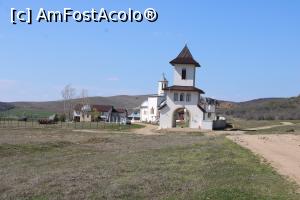 [P05] Munții Măcin, ne apropiem de Mănăstirea Măcin » foto by mprofeanu
 - 
<span class="allrVoted glyphicon glyphicon-heart hidden" id="av1221998"></span>
<a class="m-l-10 hidden" id="sv1221998" onclick="voting_Foto_DelVot(,1221998,12680)" role="button">șterge vot <span class="glyphicon glyphicon-remove"></span></a>
<a id="v91221998" class=" c-red"  onclick="voting_Foto_SetVot(1221998)" role="button"><span class="glyphicon glyphicon-heart-empty"></span> <b>LIKE</b> = Votează poza</a> <img class="hidden"  id="f1221998W9" src="/imagini/loader.gif" border="0" /><span class="AjErrMes hidden" id="e1221998ErM"></span>
