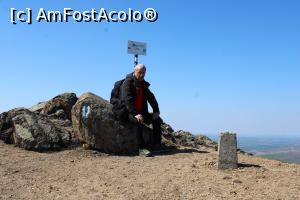 [P50] Munții Măcin, Traseul Culmea Pricopanului, Vârful Sulucu Mare » foto by mprofeanu
 - 
<span class="allrVoted glyphicon glyphicon-heart hidden" id="av1222043"></span>
<a class="m-l-10 hidden" id="sv1222043" onclick="voting_Foto_DelVot(,1222043,12680)" role="button">șterge vot <span class="glyphicon glyphicon-remove"></span></a>
<a id="v91222043" class=" c-red"  onclick="voting_Foto_SetVot(1222043)" role="button"><span class="glyphicon glyphicon-heart-empty"></span> <b>LIKE</b> = Votează poza</a> <img class="hidden"  id="f1222043W9" src="/imagini/loader.gif" border="0" /><span class="AjErrMes hidden" id="e1222043ErM"></span>