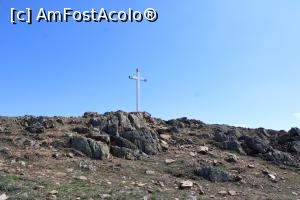[P54] Munții Măcin, Traseul Culmea Pricopanului, Crucea Albă, de aici începe coborârea » foto by mprofeanu
 - 
<span class="allrVoted glyphicon glyphicon-heart hidden" id="av1222047"></span>
<a class="m-l-10 hidden" id="sv1222047" onclick="voting_Foto_DelVot(,1222047,12680)" role="button">șterge vot <span class="glyphicon glyphicon-remove"></span></a>
<a id="v91222047" class=" c-red"  onclick="voting_Foto_SetVot(1222047)" role="button"><span class="glyphicon glyphicon-heart-empty"></span> <b>LIKE</b> = Votează poza</a> <img class="hidden"  id="f1222047W9" src="/imagini/loader.gif" border="0" /><span class="AjErrMes hidden" id="e1222047ErM"></span>