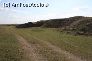 [P20] Turcoaia, jud. Tulcea, Cetatea Troesmis este sus pe deal, așteaptă să fie dezgropată... » foto by mprofeanu
 - 
<span class="allrVoted glyphicon glyphicon-heart hidden" id="av1224853"></span>
<a class="m-l-10 hidden" id="sv1224853" onclick="voting_Foto_DelVot(,1224853,12680)" role="button">șterge vot <span class="glyphicon glyphicon-remove"></span></a>
<a id="v91224853" class=" c-red"  onclick="voting_Foto_SetVot(1224853)" role="button"><span class="glyphicon glyphicon-heart-empty"></span> <b>LIKE</b> = Votează poza</a> <img class="hidden"  id="f1224853W9" src="/imagini/loader.gif" border="0" /><span class="AjErrMes hidden" id="e1224853ErM"></span>