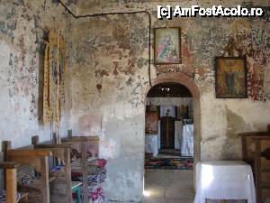 [P30] Mănăstirea Cârnu și împrejurimile sale / Pictura este distrusă aproape în totalitate în interiorul bisericii vechi.  » foto by Floryn81
 - 
<span class="allrVoted glyphicon glyphicon-heart hidden" id="av410760"></span>
<a class="m-l-10 hidden" id="sv410760" onclick="voting_Foto_DelVot(,410760,12715)" role="button">șterge vot <span class="glyphicon glyphicon-remove"></span></a>
<a id="v9410760" class=" c-red"  onclick="voting_Foto_SetVot(410760)" role="button"><span class="glyphicon glyphicon-heart-empty"></span> <b>LIKE</b> = Votează poza</a> <img class="hidden"  id="f410760W9" src="/imagini/loader.gif" border="0" /><span class="AjErrMes hidden" id="e410760ErM"></span>