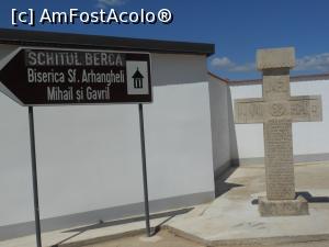 [P01] Schitul Berca - Am ajuns aproape de Biserica "Sf. Arhangheli Mihail și Gavril". » foto by iulianic
 - 
<span class="allrVoted glyphicon glyphicon-heart hidden" id="av1313785"></span>
<a class="m-l-10 hidden" id="sv1313785" onclick="voting_Foto_DelVot(,1313785,12715)" role="button">șterge vot <span class="glyphicon glyphicon-remove"></span></a>
<a id="v91313785" class=" c-red"  onclick="voting_Foto_SetVot(1313785)" role="button"><span class="glyphicon glyphicon-heart-empty"></span> <b>LIKE</b> = Votează poza</a> <img class="hidden"  id="f1313785W9" src="/imagini/loader.gif" border="0" /><span class="AjErrMes hidden" id="e1313785ErM"></span>