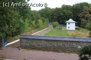 [P27] Schitul Cetățuia Județul Buzău, Mergem pe Aleea ce duce la Curtea de sus a acestuia, în dreapta Arhondaricul, loc de cazare... » foto by mprofeanu
 - 
<span class="allrVoted glyphicon glyphicon-heart hidden" id="av1412670"></span>
<a class="m-l-10 hidden" id="sv1412670" onclick="voting_Foto_DelVot(,1412670,12715)" role="button">șterge vot <span class="glyphicon glyphicon-remove"></span></a>
<a id="v91412670" class=" c-red"  onclick="voting_Foto_SetVot(1412670)" role="button"><span class="glyphicon glyphicon-heart-empty"></span> <b>LIKE</b> = Votează poza</a> <img class="hidden"  id="f1412670W9" src="/imagini/loader.gif" border="0" /><span class="AjErrMes hidden" id="e1412670ErM"></span>