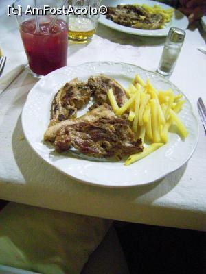 [P22] Cafeteria Buitre, Torrejón de Ardoz - piept de porc » foto by Dragoș_MD
 - 
<span class="allrVoted glyphicon glyphicon-heart hidden" id="av751735"></span>
<a class="m-l-10 hidden" id="sv751735" onclick="voting_Foto_DelVot(,751735,12730)" role="button">șterge vot <span class="glyphicon glyphicon-remove"></span></a>
<a id="v9751735" class=" c-red"  onclick="voting_Foto_SetVot(751735)" role="button"><span class="glyphicon glyphicon-heart-empty"></span> <b>LIKE</b> = Votează poza</a> <img class="hidden"  id="f751735W9" src="/imagini/loader.gif" border="0" /><span class="AjErrMes hidden" id="e751735ErM"></span>