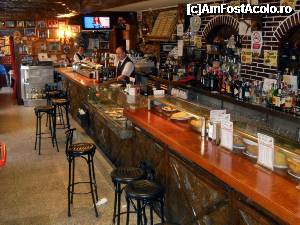 [P02] Barul se afla la parterul restaurantului, accesibil prin intrarea principala » foto by ctc
 - 
<span class="allrVoted glyphicon glyphicon-heart hidden" id="av365847"></span>
<a class="m-l-10 hidden" id="sv365847" onclick="voting_Foto_DelVot(,365847,12730)" role="button">șterge vot <span class="glyphicon glyphicon-remove"></span></a>
<a id="v9365847" class=" c-red"  onclick="voting_Foto_SetVot(365847)" role="button"><span class="glyphicon glyphicon-heart-empty"></span> <b>LIKE</b> = Votează poza</a> <img class="hidden"  id="f365847W9" src="/imagini/loader.gif" border="0" /><span class="AjErrMes hidden" id="e365847ErM"></span>