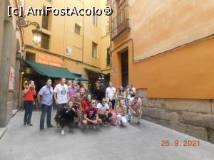 [P01] Chocolateria San Ginés, la intrare un grup de "mascaţi" » foto by irinad
 - 
<span class="allrVoted glyphicon glyphicon-heart hidden" id="av1280954"></span>
<a class="m-l-10 hidden" id="sv1280954" onclick="voting_Foto_DelVot(,1280954,12730)" role="button">șterge vot <span class="glyphicon glyphicon-remove"></span></a>
<a id="v91280954" class=" c-red"  onclick="voting_Foto_SetVot(1280954)" role="button"><span class="glyphicon glyphicon-heart-empty"></span> <b>LIKE</b> = Votează poza</a> <img class="hidden"  id="f1280954W9" src="/imagini/loader.gif" border="0" /><span class="AjErrMes hidden" id="e1280954ErM"></span>