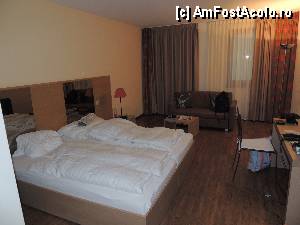 [P02] camera noastra intunecata » foto by claudiu 71
 - 
<span class="allrVoted glyphicon glyphicon-heart hidden" id="av366508"></span>
<a class="m-l-10 hidden" id="sv366508" onclick="voting_Foto_DelVot(,366508,12747)" role="button">șterge vot <span class="glyphicon glyphicon-remove"></span></a>
<a id="v9366508" class=" c-red"  onclick="voting_Foto_SetVot(366508)" role="button"><span class="glyphicon glyphicon-heart-empty"></span> <b>LIKE</b> = Votează poza</a> <img class="hidden"  id="f366508W9" src="/imagini/loader.gif" border="0" /><span class="AjErrMes hidden" id="e366508ErM"></span>