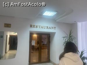 [P21] Hotel Victoria - la restaurant » foto by mishu
 - 
<span class="allrVoted glyphicon glyphicon-heart hidden" id="av1326826"></span>
<a class="m-l-10 hidden" id="sv1326826" onclick="voting_Foto_DelVot(,1326826,12748)" role="button">șterge vot <span class="glyphicon glyphicon-remove"></span></a>
<a id="v91326826" class=" c-red"  onclick="voting_Foto_SetVot(1326826)" role="button"><span class="glyphicon glyphicon-heart-empty"></span> <b>LIKE</b> = Votează poza</a> <img class="hidden"  id="f1326826W9" src="/imagini/loader.gif" border="0" /><span class="AjErrMes hidden" id="e1326826ErM"></span>