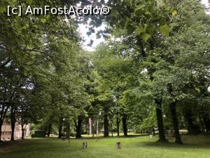 [P41] Starazagorski Bani - prin parc » foto by mishu
 - 
<span class="allrVoted glyphicon glyphicon-heart hidden" id="av1306861"></span>
<a class="m-l-10 hidden" id="sv1306861" onclick="voting_Foto_DelVot(,1306861,12753)" role="button">șterge vot <span class="glyphicon glyphicon-remove"></span></a>
<a id="v91306861" class=" c-red"  onclick="voting_Foto_SetVot(1306861)" role="button"><span class="glyphicon glyphicon-heart-empty"></span> <b>LIKE</b> = Votează poza</a> <img class="hidden"  id="f1306861W9" src="/imagini/loader.gif" border="0" /><span class="AjErrMes hidden" id="e1306861ErM"></span>
