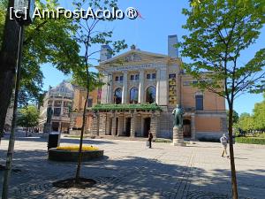 [P52] Oslo, Teatrul Național » foto by mprofeanu
 - 
<span class="allrVoted glyphicon glyphicon-heart hidden" id="av1485250"></span>
<a class="m-l-10 hidden" id="sv1485250" onclick="voting_Foto_DelVot(,1485250,12754)" role="button">șterge vot <span class="glyphicon glyphicon-remove"></span></a>
<a id="v91485250" class=" c-red"  onclick="voting_Foto_SetVot(1485250)" role="button"><span class="glyphicon glyphicon-heart-empty"></span> <b>LIKE</b> = Votează poza</a> <img class="hidden"  id="f1485250W9" src="/imagini/loader.gif" border="0" /><span class="AjErrMes hidden" id="e1485250ErM"></span>