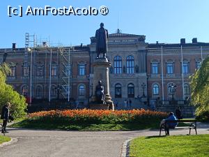 [P07] Uppsala, Parcul Universității, Universitatea, Clădirea Mare și Statuia lui Erik Gustaf Geijer » foto by mprofeanu
 - 
<span class="allrVoted glyphicon glyphicon-heart hidden" id="av1485205"></span>
<a class="m-l-10 hidden" id="sv1485205" onclick="voting_Foto_DelVot(,1485205,12754)" role="button">șterge vot <span class="glyphicon glyphicon-remove"></span></a>
<a id="v91485205" class=" c-red"  onclick="voting_Foto_SetVot(1485205)" role="button"><span class="glyphicon glyphicon-heart-empty"></span> <b>LIKE</b> = Votează poza</a> <img class="hidden"  id="f1485205W9" src="/imagini/loader.gif" border="0" /><span class="AjErrMes hidden" id="e1485205ErM"></span>