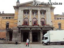 [P15] 15. Teatrul național, străjuit de statuile a 2 mari dramaturgi norvegieni » foto by msnd
 - 
<span class="allrVoted glyphicon glyphicon-heart hidden" id="av490788"></span>
<a class="m-l-10 hidden" id="sv490788" onclick="voting_Foto_DelVot(,490788,12754)" role="button">șterge vot <span class="glyphicon glyphicon-remove"></span></a>
<a id="v9490788" class=" c-red"  onclick="voting_Foto_SetVot(490788)" role="button"><span class="glyphicon glyphicon-heart-empty"></span> <b>LIKE</b> = Votează poza</a> <img class="hidden"  id="f490788W9" src="/imagini/loader.gif" border="0" /><span class="AjErrMes hidden" id="e490788ErM"></span>