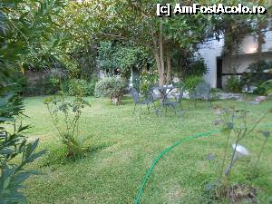 [P18] O parte din vila vazuta dinspre gradina » foto by pmanuela
 - 
<span class="allrVoted glyphicon glyphicon-heart hidden" id="av366896"></span>
<a class="m-l-10 hidden" id="sv366896" onclick="voting_Foto_DelVot(,366896,12758)" role="button">șterge vot <span class="glyphicon glyphicon-remove"></span></a>
<a id="v9366896" class=" c-red"  onclick="voting_Foto_SetVot(366896)" role="button"><span class="glyphicon glyphicon-heart-empty"></span> <b>LIKE</b> = Votează poza</a> <img class="hidden"  id="f366896W9" src="/imagini/loader.gif" border="0" /><span class="AjErrMes hidden" id="e366896ErM"></span>