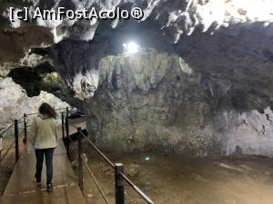 [P13] Peștera Dâmbovicioara » foto by AZE
 - 
<span class="allrVoted glyphicon glyphicon-heart hidden" id="av1370605"></span>
<a class="m-l-10 hidden" id="sv1370605" onclick="voting_Foto_DelVot(,1370605,12765)" role="button">șterge vot <span class="glyphicon glyphicon-remove"></span></a>
<a id="v91370605" class=" c-red"  onclick="voting_Foto_SetVot(1370605)" role="button"><span class="glyphicon glyphicon-heart-empty"></span> <b>LIKE</b> = Votează poza</a> <img class="hidden"  id="f1370605W9" src="/imagini/loader.gif" border="0" /><span class="AjErrMes hidden" id="e1370605ErM"></span>