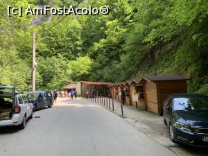 [P67] Lângă peștera Dâmbovicioara-tarabe » foto by AZE
 - 
<span class="allrVoted glyphicon glyphicon-heart hidden" id="av1370659"></span>
<a class="m-l-10 hidden" id="sv1370659" onclick="voting_Foto_DelVot(,1370659,12765)" role="button">șterge vot <span class="glyphicon glyphicon-remove"></span></a>
<a id="v91370659" class=" c-red"  onclick="voting_Foto_SetVot(1370659)" role="button"><span class="glyphicon glyphicon-heart-empty"></span> <b>LIKE</b> = Votează poza</a> <img class="hidden"  id="f1370659W9" src="/imagini/loader.gif" border="0" /><span class="AjErrMes hidden" id="e1370659ErM"></span>