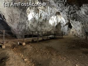 [P07] Peștera Dâmbovicioara-căile de acces sînt metalice și cu balustrăzi » foto by AZE
 - 
<span class="allrVoted glyphicon glyphicon-heart hidden" id="av1370599"></span>
<a class="m-l-10 hidden" id="sv1370599" onclick="voting_Foto_DelVot(,1370599,12765)" role="button">șterge vot <span class="glyphicon glyphicon-remove"></span></a>
<a id="v91370599" class=" c-red"  onclick="voting_Foto_SetVot(1370599)" role="button"><span class="glyphicon glyphicon-heart-empty"></span> <b>LIKE</b> = Votează poza</a> <img class="hidden"  id="f1370599W9" src="/imagini/loader.gif" border="0" /><span class="AjErrMes hidden" id="e1370599ErM"></span>