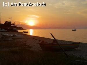 [P11] Apus de soare in Skala Prinos » foto by ancutza26
 - 
<span class="allrVoted glyphicon glyphicon-heart hidden" id="av863662"></span>
<a class="m-l-10 hidden" id="sv863662" onclick="voting_Foto_DelVot(,863662,12767)" role="button">șterge vot <span class="glyphicon glyphicon-remove"></span></a>
<a id="v9863662" class=" c-red"  onclick="voting_Foto_SetVot(863662)" role="button"><span class="glyphicon glyphicon-heart-empty"></span> <b>LIKE</b> = Votează poza</a> <img class="hidden"  id="f863662W9" src="/imagini/loader.gif" border="0" /><span class="AjErrMes hidden" id="e863662ErM"></span>
