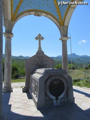 [P17] Cripta Episcopului Danilo » foto by Marian Preda
 - 
<span class="allrVoted glyphicon glyphicon-heart hidden" id="av587143"></span>
<a class="m-l-10 hidden" id="sv587143" onclick="voting_Foto_DelVot(,587143,12772)" role="button">șterge vot <span class="glyphicon glyphicon-remove"></span></a>
<a id="v9587143" class=" c-red"  onclick="voting_Foto_SetVot(587143)" role="button"><span class="glyphicon glyphicon-heart-empty"></span> <b>LIKE</b> = Votează poza</a> <img class="hidden"  id="f587143W9" src="/imagini/loader.gif" border="0" /><span class="AjErrMes hidden" id="e587143ErM"></span>