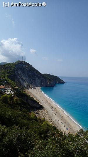 [P22] Milos - plaja văzută de sus » foto by Dragoș_MD
 - 
<span class="allrVoted glyphicon glyphicon-heart hidden" id="av904761"></span>
<a class="m-l-10 hidden" id="sv904761" onclick="voting_Foto_DelVot(,904761,12776)" role="button">șterge vot <span class="glyphicon glyphicon-remove"></span></a>
<a id="v9904761" class=" c-red"  onclick="voting_Foto_SetVot(904761)" role="button"><span class="glyphicon glyphicon-heart-empty"></span> <b>LIKE</b> = Votează poza</a> <img class="hidden"  id="f904761W9" src="/imagini/loader.gif" border="0" /><span class="AjErrMes hidden" id="e904761ErM"></span>