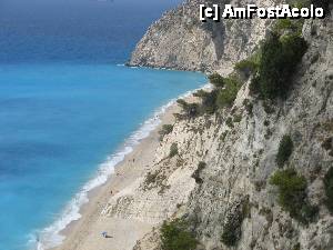 [P11] Plaja Egremni, Lefkada » foto by vlado2
 - 
<span class="allrVoted glyphicon glyphicon-heart hidden" id="av469157"></span>
<a class="m-l-10 hidden" id="sv469157" onclick="voting_Foto_DelVot(,469157,12776)" role="button">șterge vot <span class="glyphicon glyphicon-remove"></span></a>
<a id="v9469157" class=" c-red"  onclick="voting_Foto_SetVot(469157)" role="button"><span class="glyphicon glyphicon-heart-empty"></span> <b>LIKE</b> = Votează poza</a> <img class="hidden"  id="f469157W9" src="/imagini/loader.gif" border="0" /><span class="AjErrMes hidden" id="e469157ErM"></span>