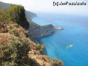 [P13] Partea vestica a insulei Lefkada » foto by vlado2
 - 
<span class="allrVoted glyphicon glyphicon-heart hidden" id="av469159"></span>
<a class="m-l-10 hidden" id="sv469159" onclick="voting_Foto_DelVot(,469159,12776)" role="button">șterge vot <span class="glyphicon glyphicon-remove"></span></a>
<a id="v9469159" class=" c-red"  onclick="voting_Foto_SetVot(469159)" role="button"><span class="glyphicon glyphicon-heart-empty"></span> <b>LIKE</b> = Votează poza</a> <img class="hidden"  id="f469159W9" src="/imagini/loader.gif" border="0" /><span class="AjErrMes hidden" id="e469159ErM"></span>