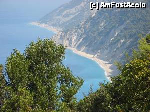 [P06] Plaja Gialos, Lefkada » foto by vlado2
 - 
<span class="allrVoted glyphicon glyphicon-heart hidden" id="av469152"></span>
<a class="m-l-10 hidden" id="sv469152" onclick="voting_Foto_DelVot(,469152,12776)" role="button">șterge vot <span class="glyphicon glyphicon-remove"></span></a>
<a id="v9469152" class=" c-red"  onclick="voting_Foto_SetVot(469152)" role="button"><span class="glyphicon glyphicon-heart-empty"></span> <b>LIKE</b> = Votează poza</a> <img class="hidden"  id="f469152W9" src="/imagini/loader.gif" border="0" /><span class="AjErrMes hidden" id="e469152ErM"></span>