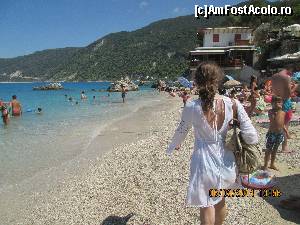 [P18] PLaja minuscula din Agios Nikitas si apa cristalina si albastra a portului » foto by calatorul
 - 
<span class="allrVoted glyphicon glyphicon-heart hidden" id="av564752"></span>
<a class="m-l-10 hidden" id="sv564752" onclick="voting_Foto_DelVot(,564752,12776)" role="button">șterge vot <span class="glyphicon glyphicon-remove"></span></a>
<a id="v9564752" class=" c-red"  onclick="voting_Foto_SetVot(564752)" role="button"><span class="glyphicon glyphicon-heart-empty"></span> <b>LIKE</b> = Votează poza</a> <img class="hidden"  id="f564752W9" src="/imagini/loader.gif" border="0" /><span class="AjErrMes hidden" id="e564752ErM"></span>