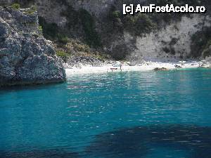 [P02] plaja Agiofili vazuta din taxiboat - imaginea asta ne-a mai ridicat moralul dupa experienta vestica din ziua anterioara » foto by alecsa
 - 
<span class="allrVoted glyphicon glyphicon-heart hidden" id="av442202"></span>
<a class="m-l-10 hidden" id="sv442202" onclick="voting_Foto_DelVot(,442202,12776)" role="button">șterge vot <span class="glyphicon glyphicon-remove"></span></a>
<a id="v9442202" class=" c-red"  onclick="voting_Foto_SetVot(442202)" role="button"><span class="glyphicon glyphicon-heart-empty"></span> <b>LIKE</b> = Votează poza</a> <img class="hidden"  id="f442202W9" src="/imagini/loader.gif" border="0" /><span class="AjErrMes hidden" id="e442202ErM"></span>