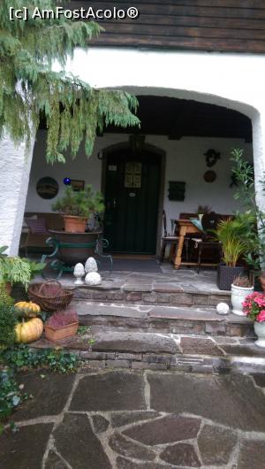 [P01] Intrarea principala in Haus am Moos » foto by arcrom
 - 
<span class="allrVoted glyphicon glyphicon-heart hidden" id="av912811"></span>
<a class="m-l-10 hidden" id="sv912811" onclick="voting_Foto_DelVot(,912811,12791)" role="button">șterge vot <span class="glyphicon glyphicon-remove"></span></a>
<a id="v9912811" class=" c-red"  onclick="voting_Foto_SetVot(912811)" role="button"><span class="glyphicon glyphicon-heart-empty"></span> <b>LIKE</b> = Votează poza</a> <img class="hidden"  id="f912811W9" src="/imagini/loader.gif" border="0" /><span class="AjErrMes hidden" id="e912811ErM"></span>