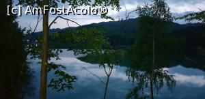 [P03] De la Marea Roşie la Marea Verde - seara pe malul lacului » foto by nicole33
 - 
<span class="allrVoted glyphicon glyphicon-heart hidden" id="av1167496"></span>
<a class="m-l-10 hidden" id="sv1167496" onclick="voting_Foto_DelVot(,1167496,12803)" role="button">șterge vot <span class="glyphicon glyphicon-remove"></span></a>
<a id="v91167496" class=" c-red"  onclick="voting_Foto_SetVot(1167496)" role="button"><span class="glyphicon glyphicon-heart-empty"></span> <b>LIKE</b> = Votează poza</a> <img class="hidden"  id="f1167496W9" src="/imagini/loader.gif" border="0" /><span class="AjErrMes hidden" id="e1167496ErM"></span>