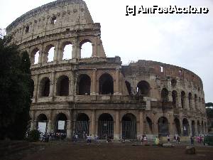 [P02] Colosseumul ziua- recomand roma pass pentru vizitarea lui, altfel riscati ore in sir la coada » foto by alina f*
 - 
<span class="allrVoted glyphicon glyphicon-heart hidden" id="av442662"></span>
<a class="m-l-10 hidden" id="sv442662" onclick="voting_Foto_DelVot(,442662,12807)" role="button">șterge vot <span class="glyphicon glyphicon-remove"></span></a>
<a id="v9442662" class=" c-red"  onclick="voting_Foto_SetVot(442662)" role="button"><span class="glyphicon glyphicon-heart-empty"></span> <b>LIKE</b> = Votează poza</a> <img class="hidden"  id="f442662W9" src="/imagini/loader.gif" border="0" /><span class="AjErrMes hidden" id="e442662ErM"></span>